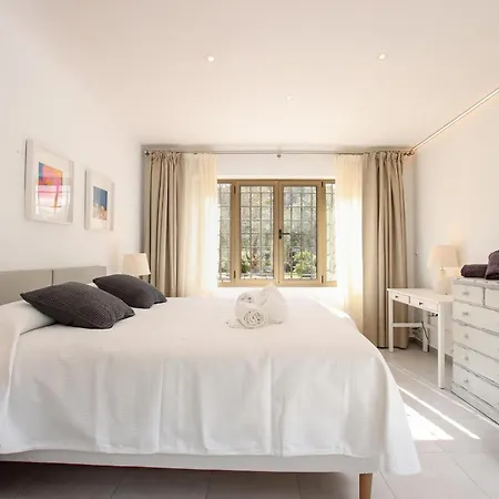 Holiday home Beeindruckende Grosse Papa Mit Privatpool