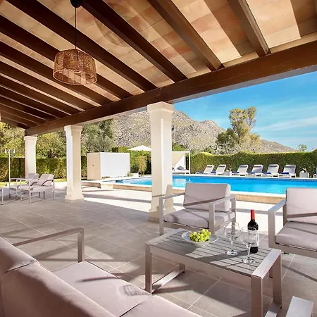 Holiday home Beeindruckende Grosse Papa Mit Privatpool *